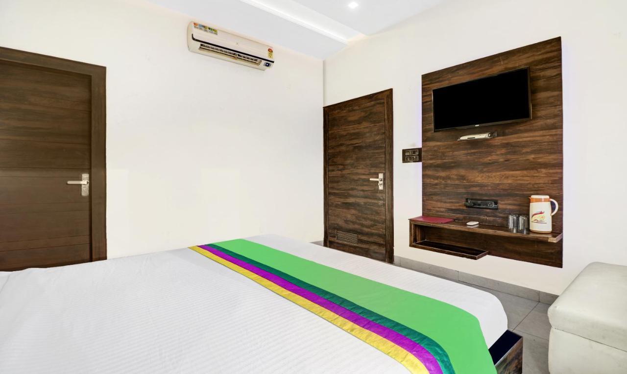 Itsy Hotels Anjali Mahal 500, Mtrs From Mathura Railway Station Dış mekan fotoğraf