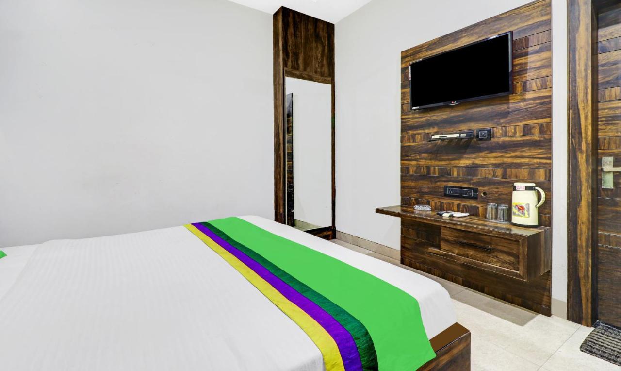 Itsy Hotels Anjali Mahal 500, Mtrs From Mathura Railway Station Dış mekan fotoğraf