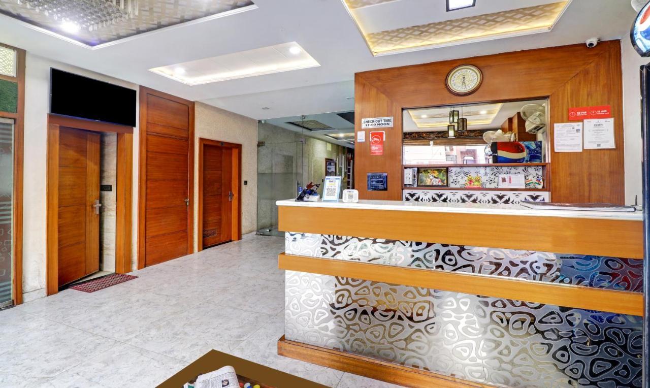 Itsy Hotels Anjali Mahal 500, Mtrs From Mathura Railway Station Dış mekan fotoğraf