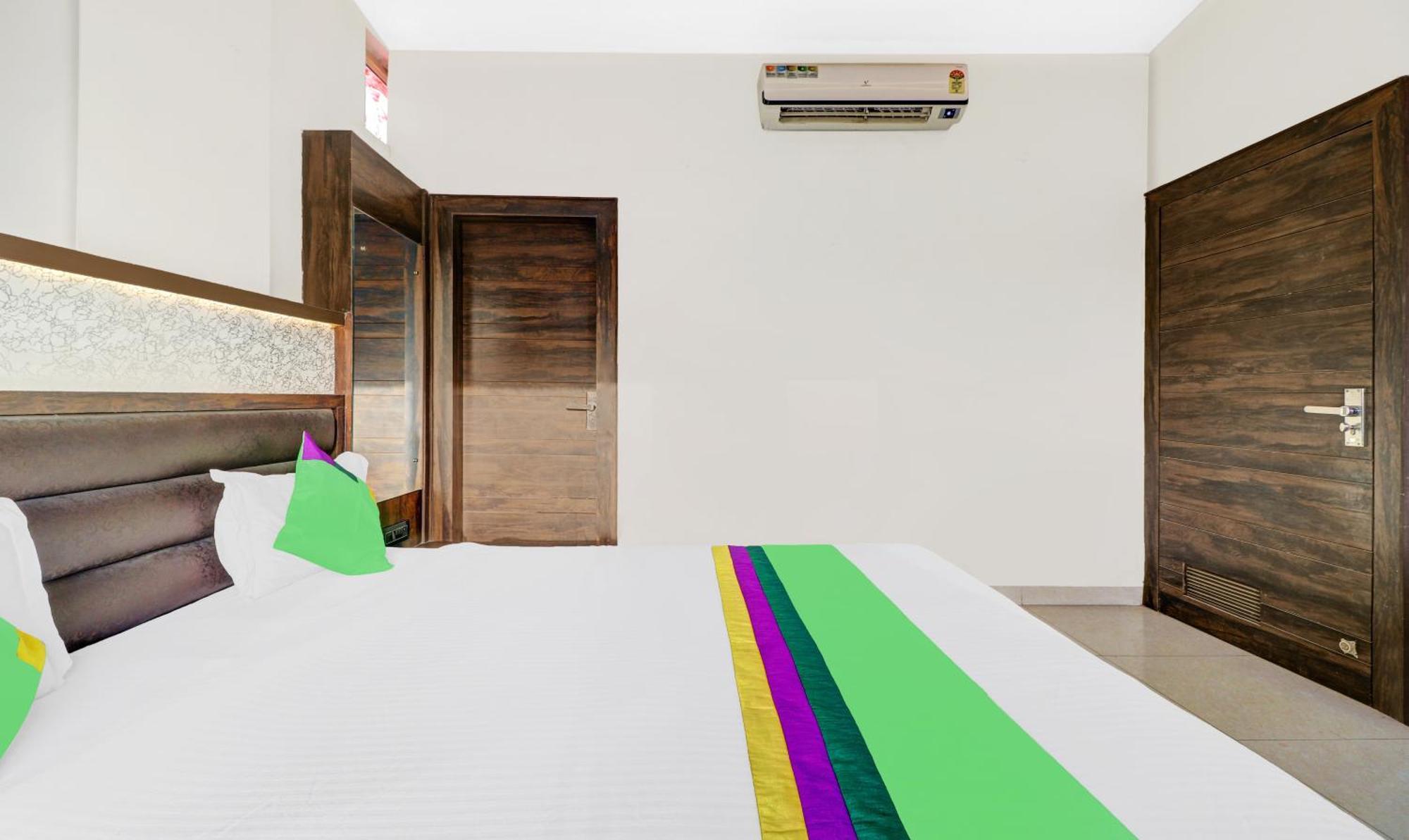 Itsy Hotels Anjali Mahal 500, Mtrs From Mathura Railway Station Dış mekan fotoğraf