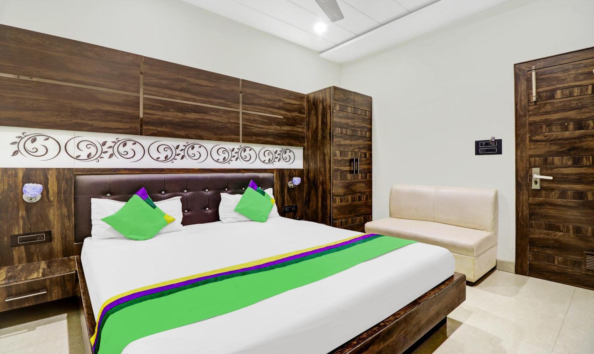 Itsy Hotels Anjali Mahal 500, Mtrs From Mathura Railway Station Dış mekan fotoğraf
