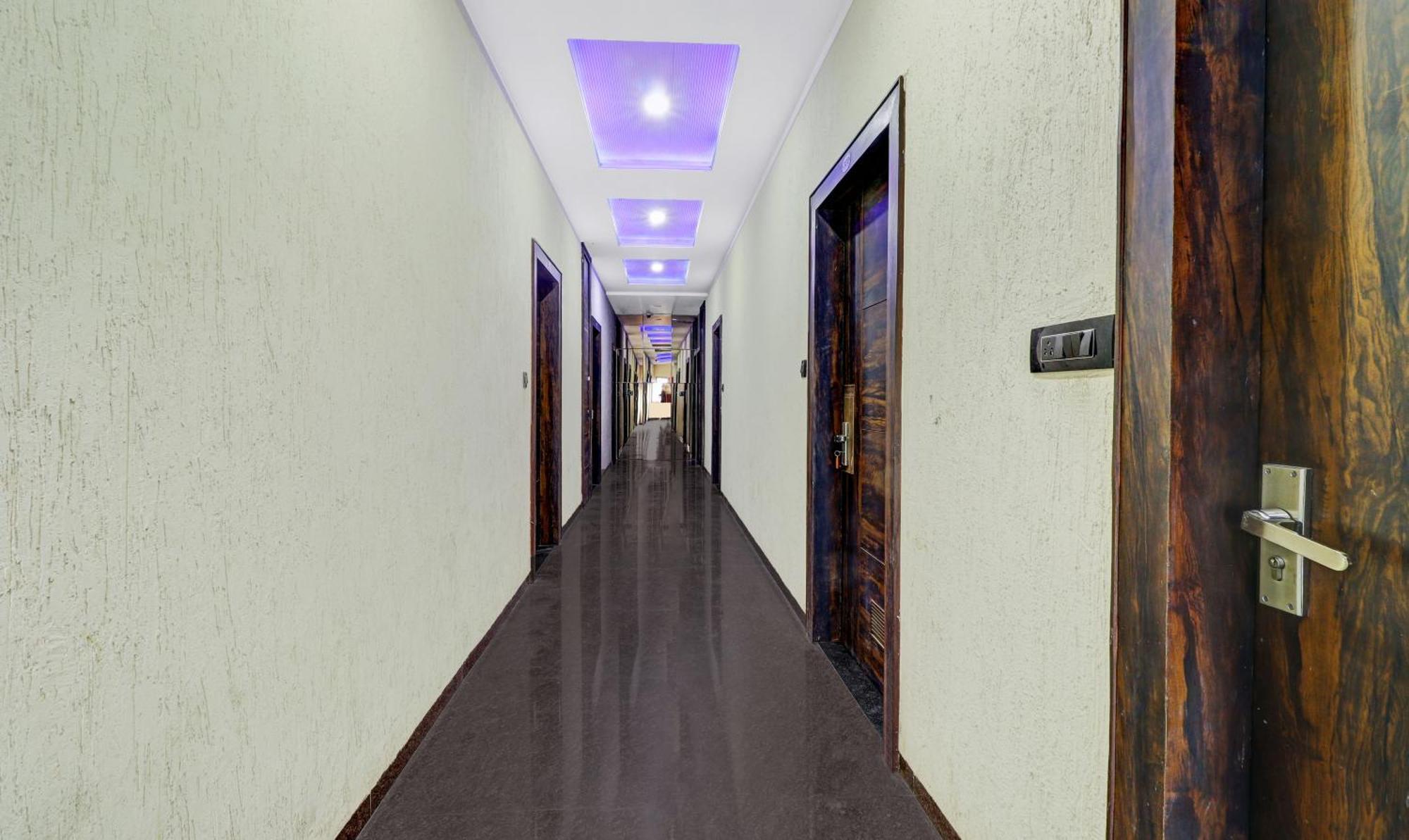 Itsy Hotels Anjali Mahal 500, Mtrs From Mathura Railway Station Dış mekan fotoğraf