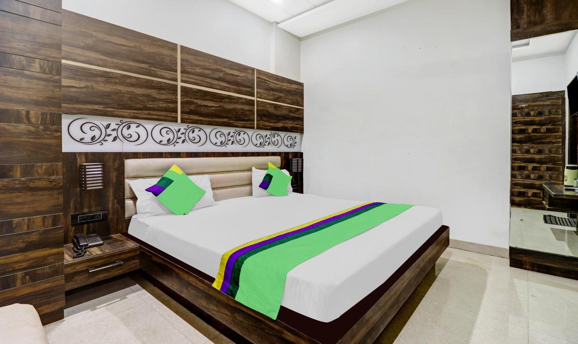 Itsy Hotels Anjali Mahal 500, Mtrs From Mathura Railway Station Dış mekan fotoğraf