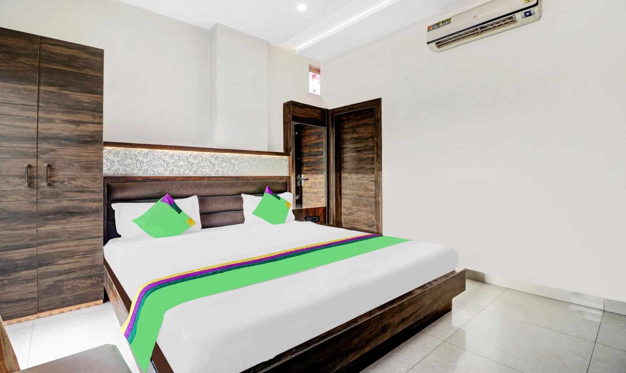 Itsy Hotels Anjali Mahal 500, Mtrs From Mathura Railway Station Dış mekan fotoğraf